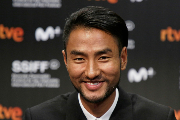 关于败北引发热议!,浓眉哥在TES比赛中持续失利观众掌声雷动的信息 关于败北引发热议!,浓眉哥在TES比赛中持续失利观众掌声雷动的信息